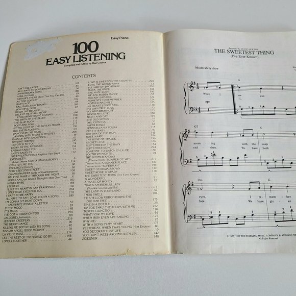 100 easy listening songs for piano. Piano score. - Picture 3 of 9